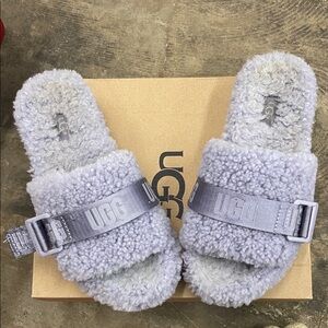 UGG Soft Fluffy Slides